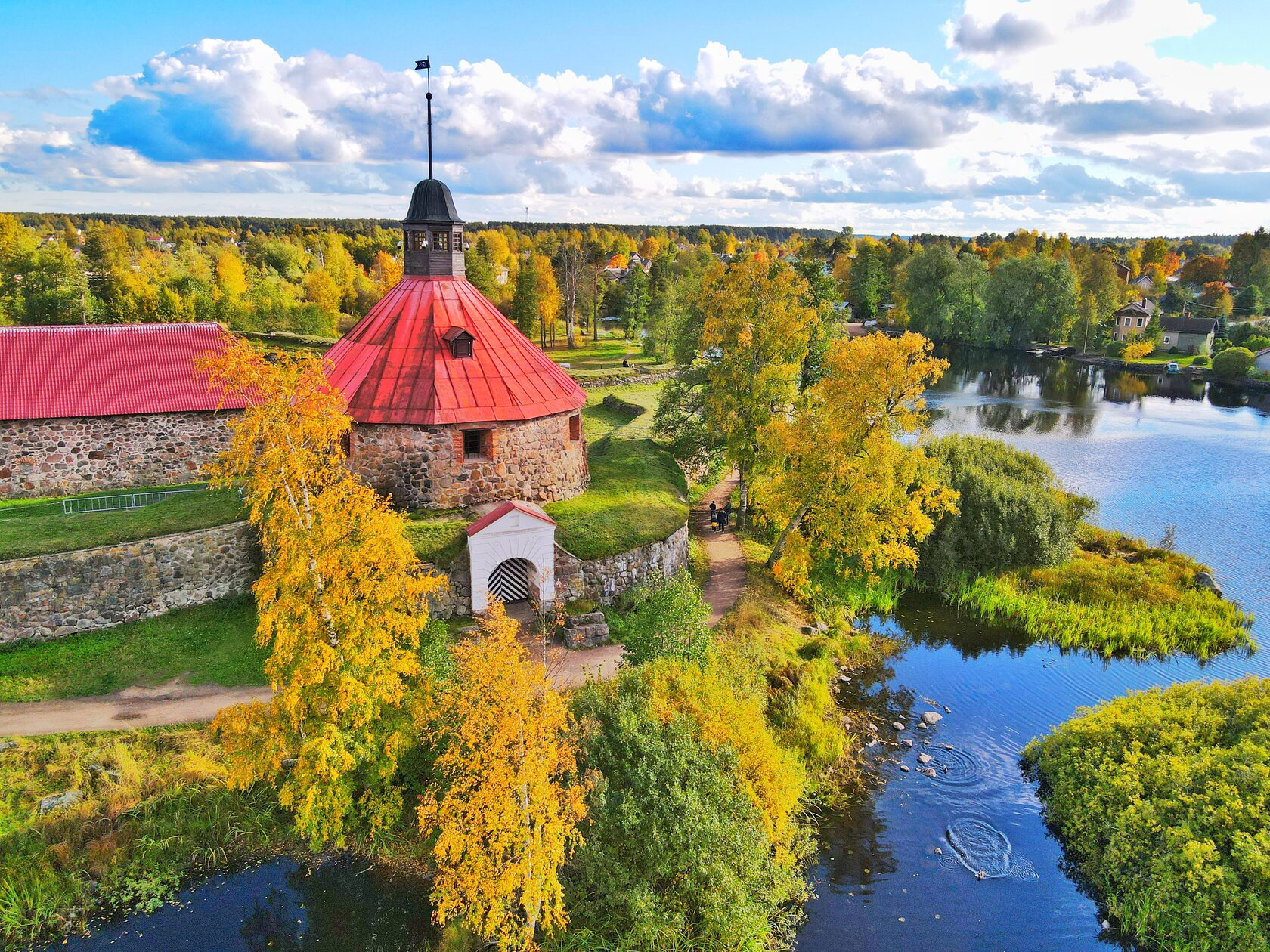 Путешествие в Карелию. Экскурсия в Карелию из Санкт-Петербурга. Тур в Карелию из Санкт-Петербурга на 1 день. Экскурсия из Петербурга в Карелию.