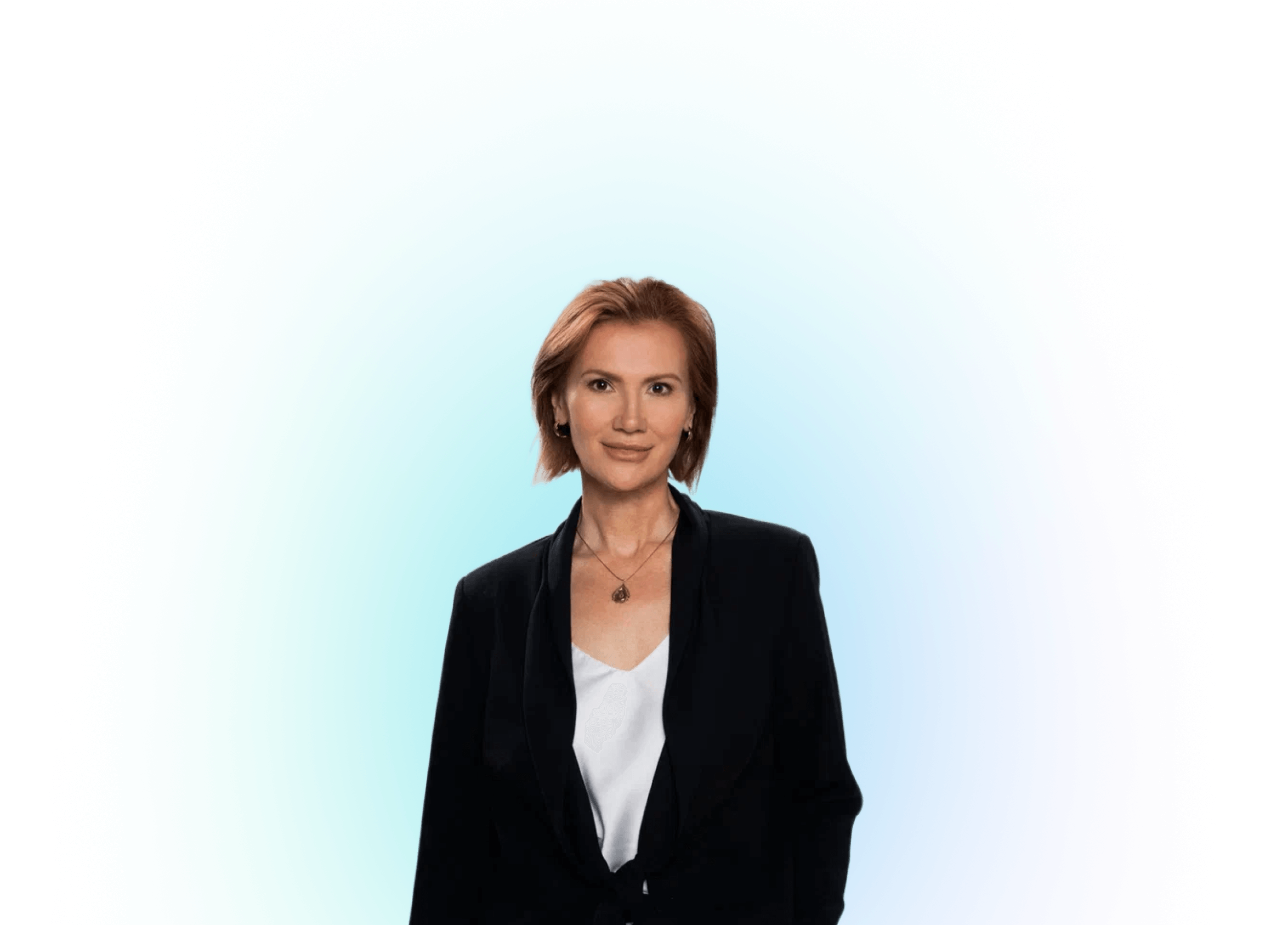 Фотография основательницы продашн-компании Саманты Виллер в черном пиджаке