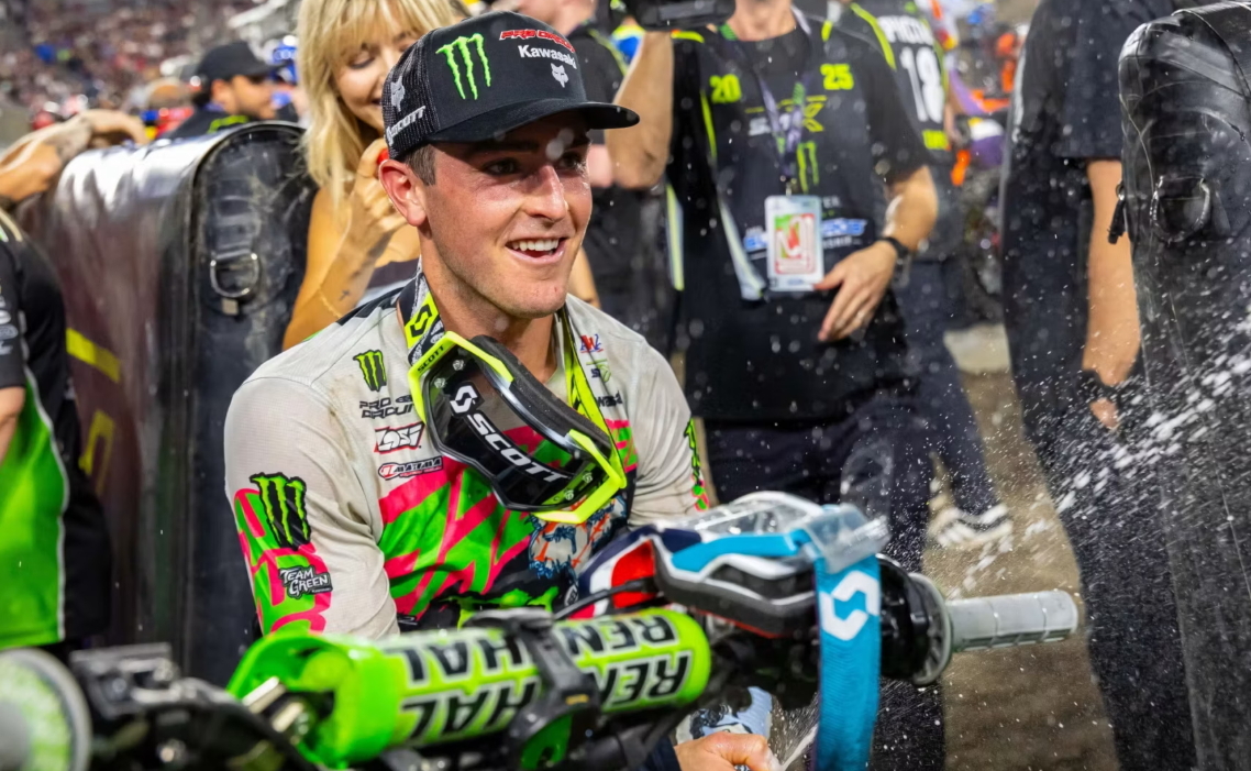 Кэмерон МакАду и команда Pro Circuit Kawasaki расстаются