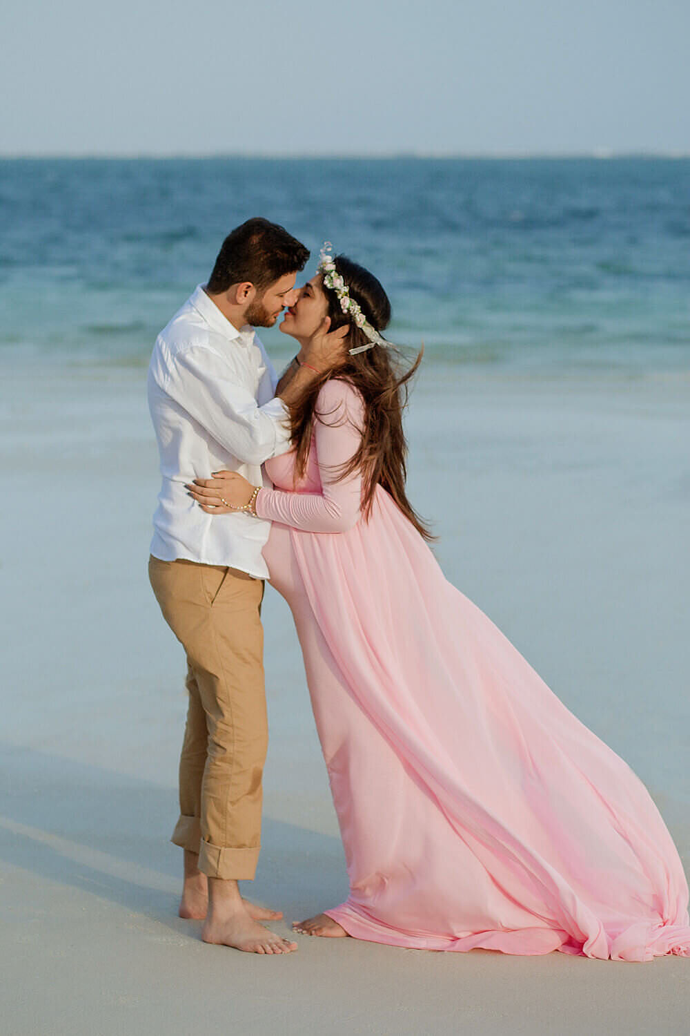 Capturing the Beauty of Motherhood: Maternity Photography on Mombasa's Jumeirah Beach