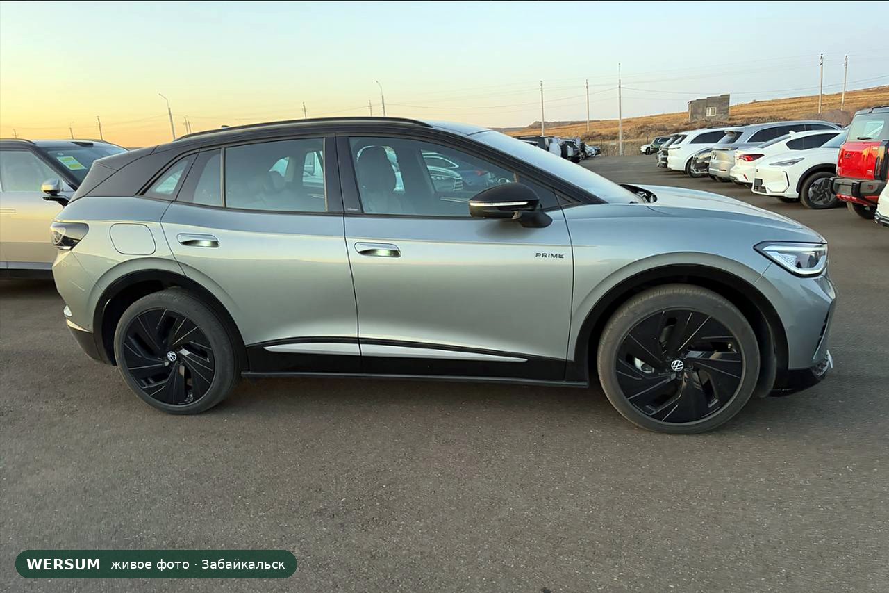 Volkswagen ID.4, сбоку: надпись PRIME на двери