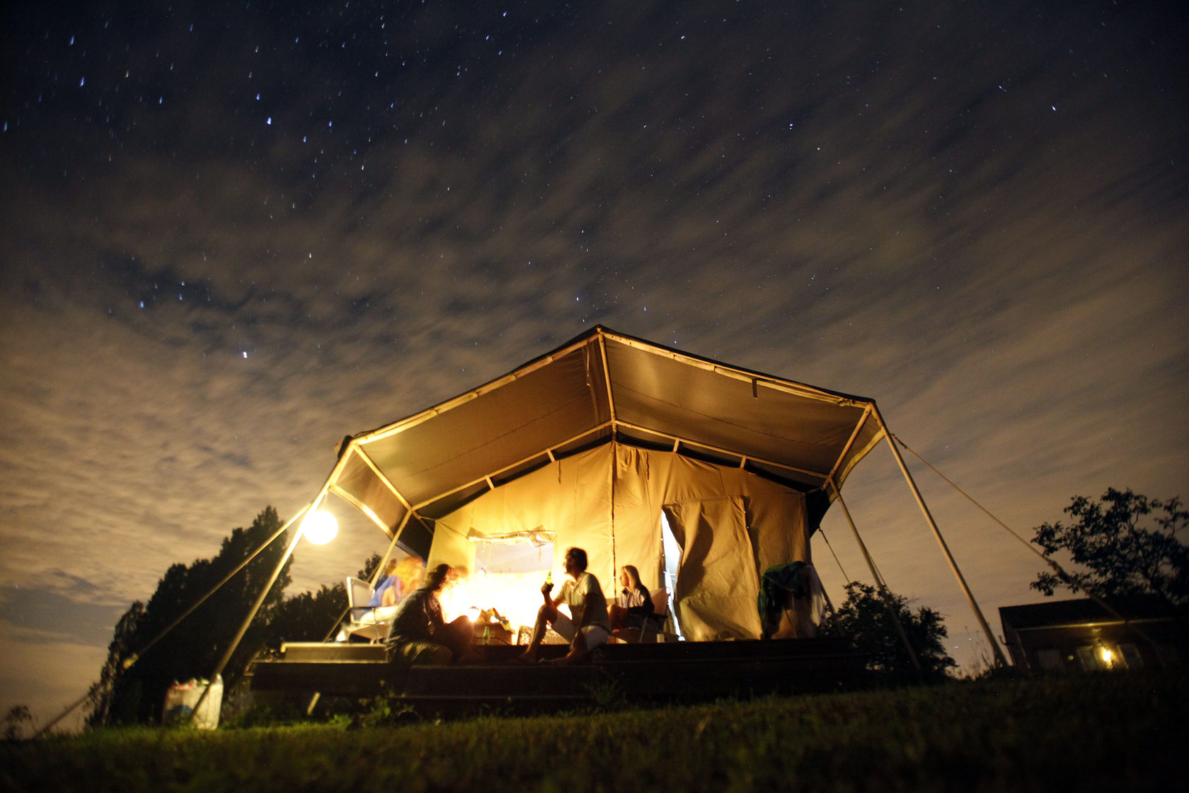 Glamping Hub