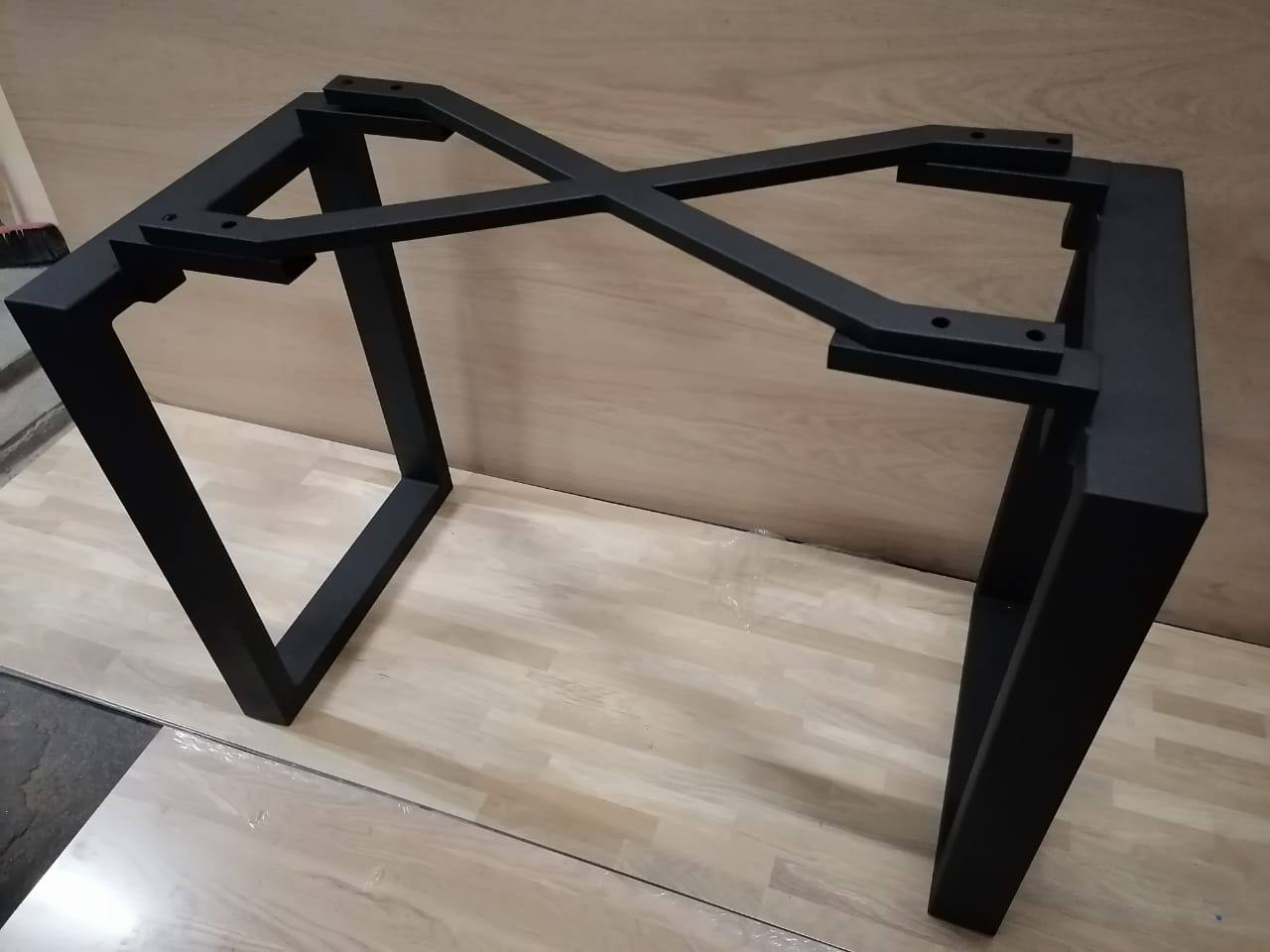 Подстолье умного стола с порошковой покраской iWOOD.PRO