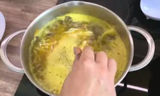 Приготовление супа из свежих опят с картофелем: шаг 6