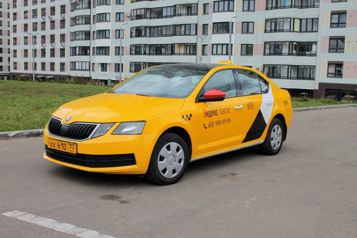 Аренда такси в москве. Шкода Октавия такси 2020. Skoda Octavia 2019 такси. Шкода Октавия а7 такси. Шкода Октавия 2019 такси.