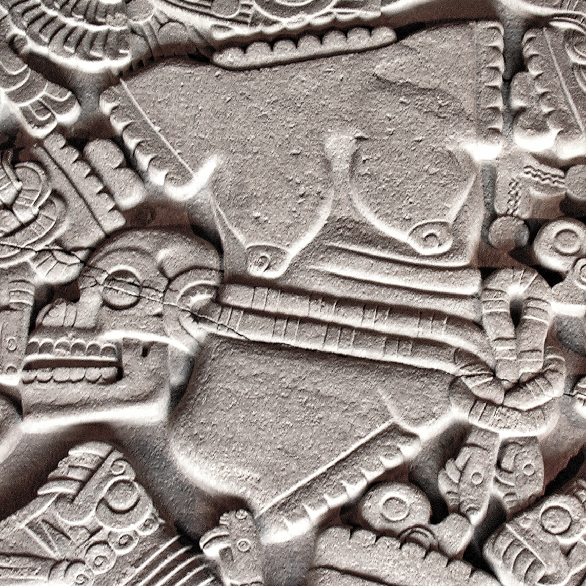 Камень Койольшауки. Фрагмент. Ацтеки, примерно 1473 г. н.э. Коллекция Museo del Templo Mayor, Mexico. Dennis Jarvis, 2007.