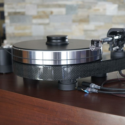  Pro-Ject RPM 9 Carbon