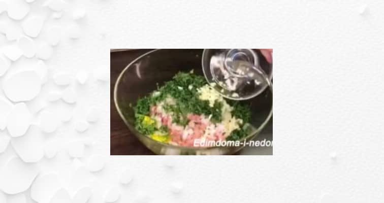 Приготовление запеканки из кабачков с фаршем в духовке: шаг 3