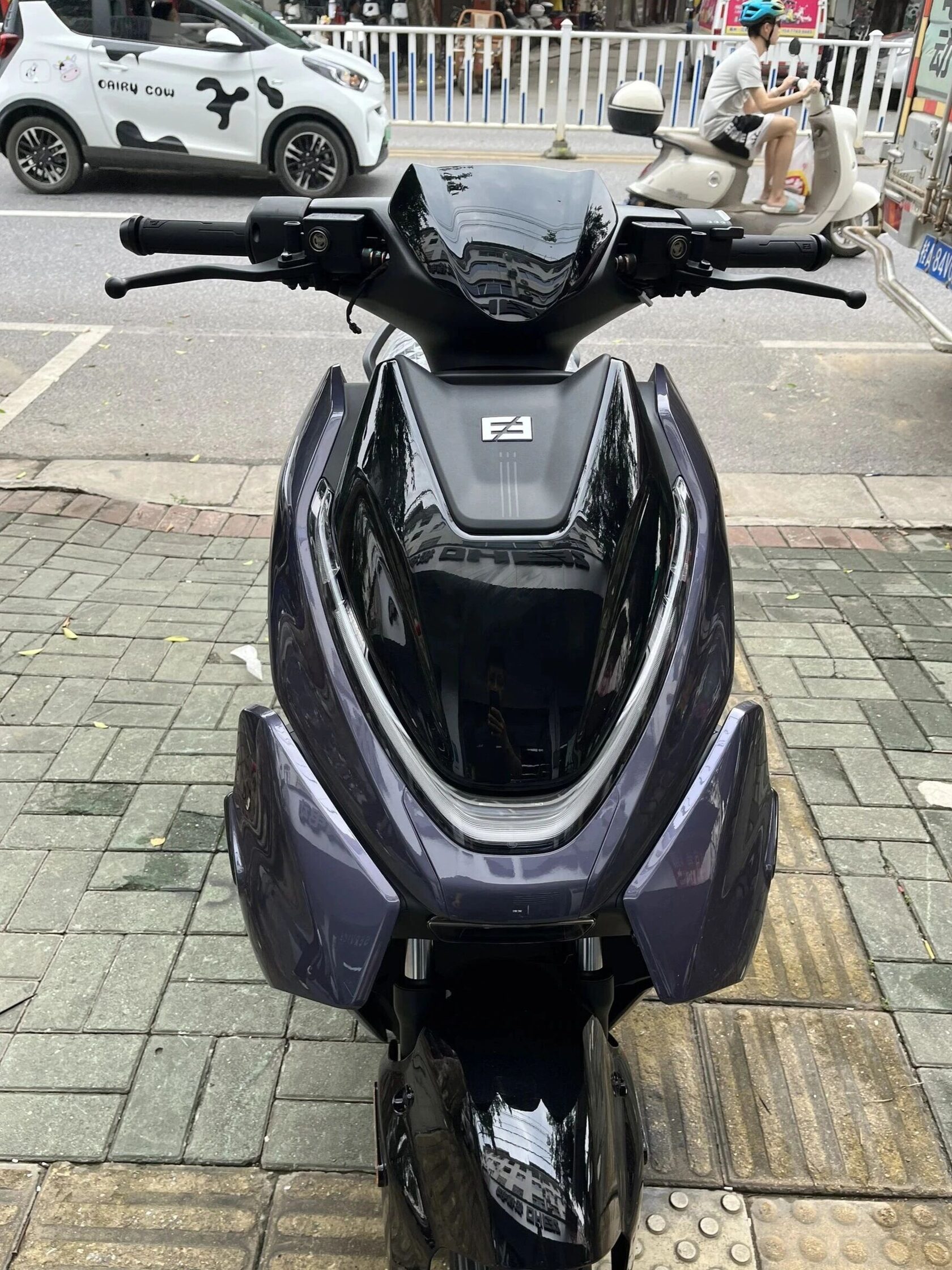 Zeeho AE4 Max2+
