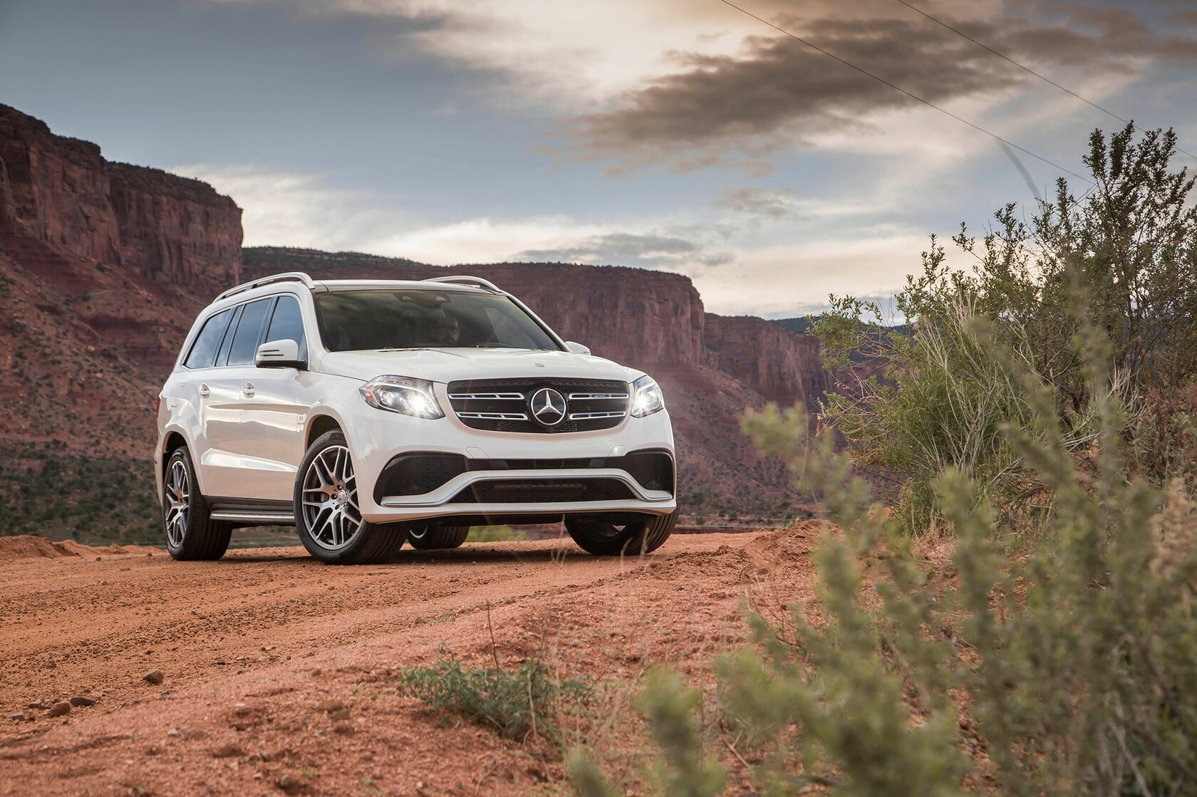 Gls фото. Mercedes GLS. Мерседес ГЛС 2017. Мерседес ГЛС 500. Мерседес ГЛС 480.