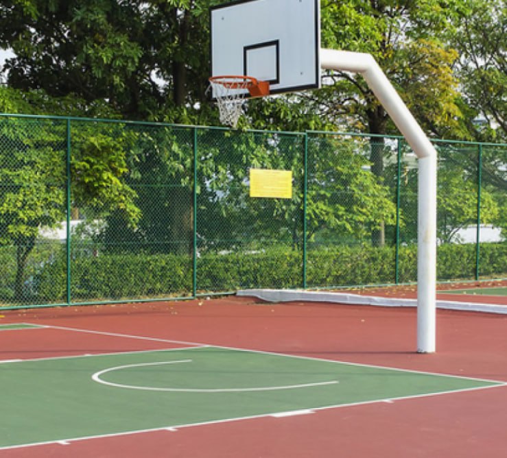 Изготовление и поставка в санаторий «Изумруд» Пермский край г. Чайковский спортивного оборудования для волейбола, сквоша, баскетбола и футбола.