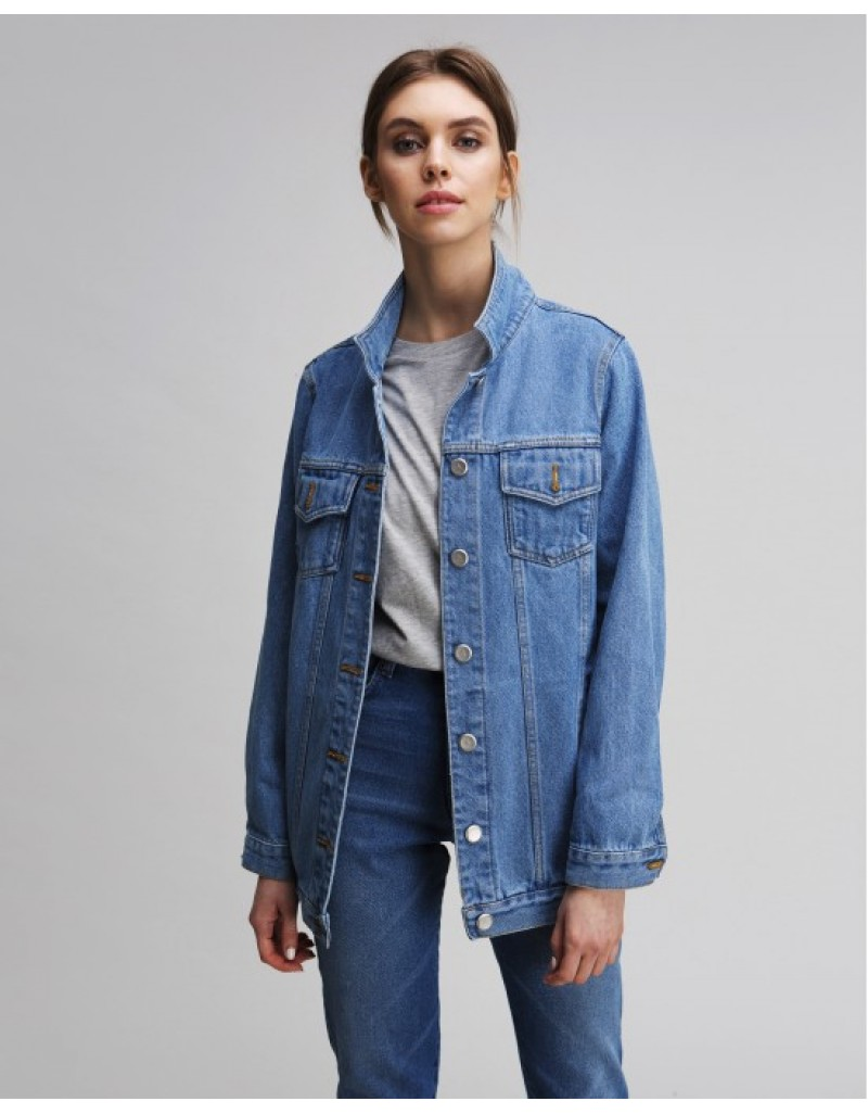 Удлиненная джинсовая куртка женская