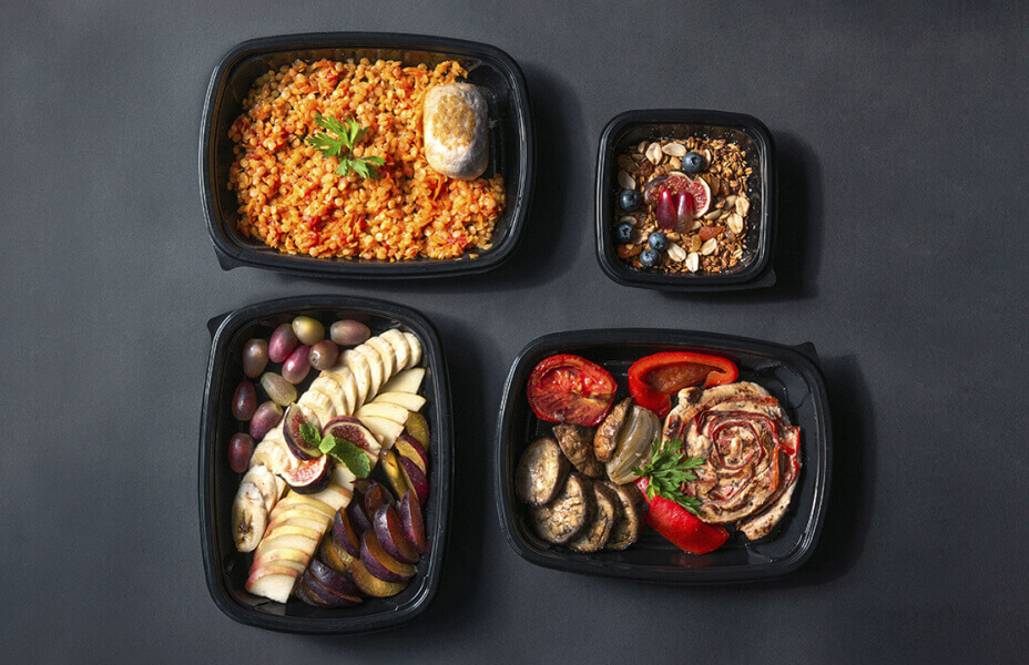 каша з котлетою, вівсяна каша, фруктовий салат, люля кебаб