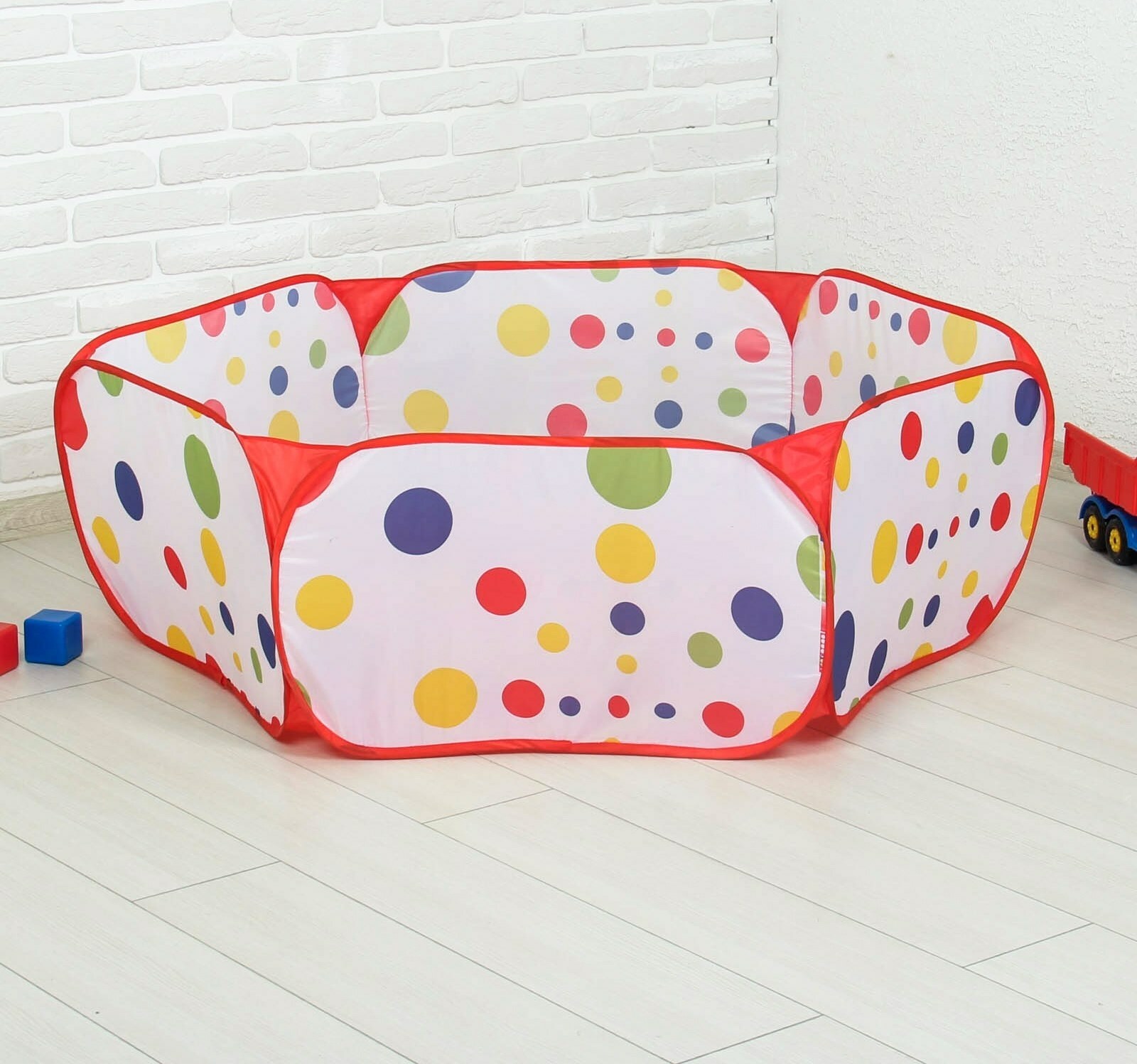 Манеж с шариками для детей. Манеж-ширма beideli 0034824. Сухой манеж. Манеж сухой бассейн для шариков. Манеж mamakids.