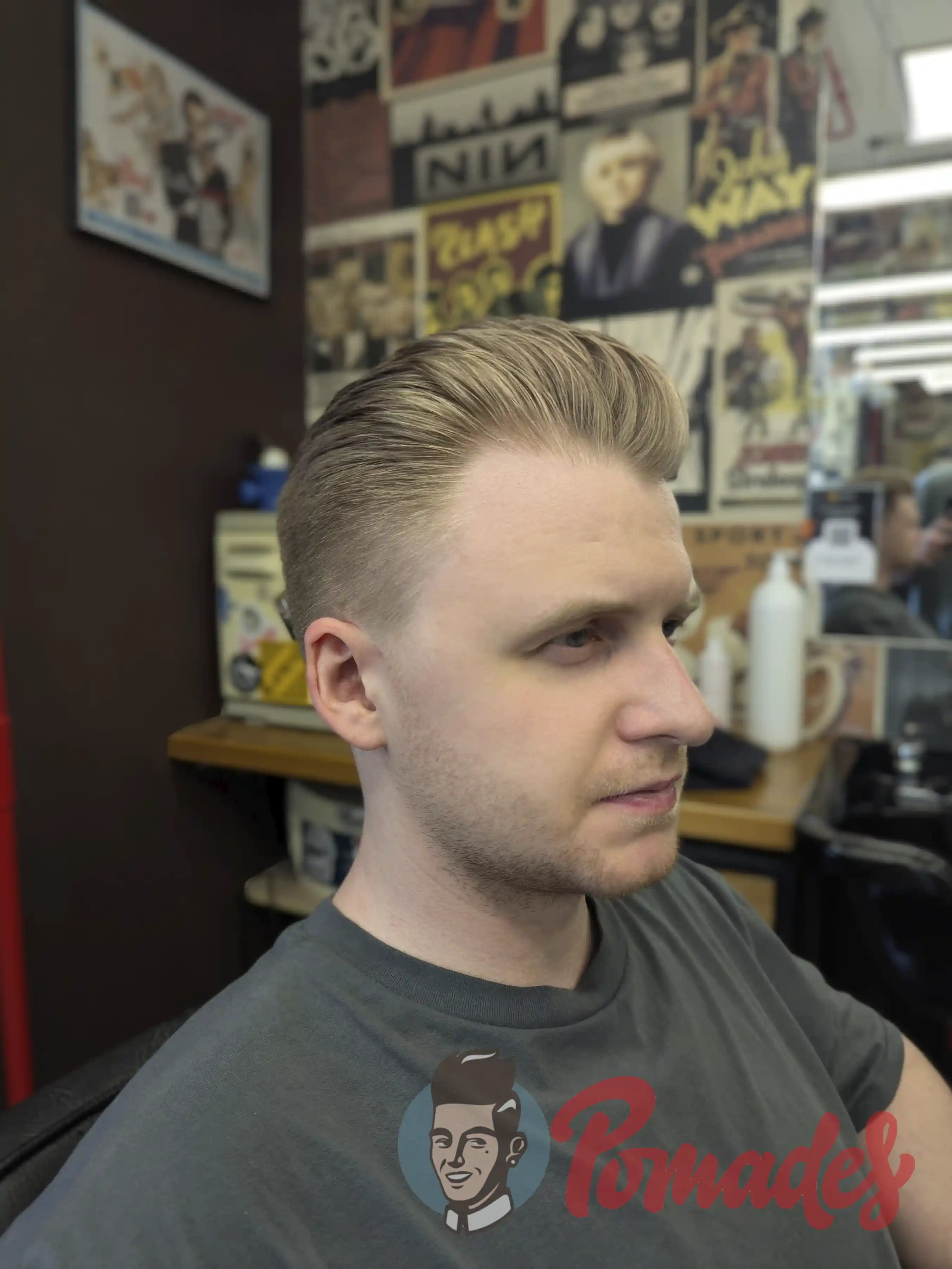 Мужская стрижка в барбершопе Pomades Верхние Лихоборы