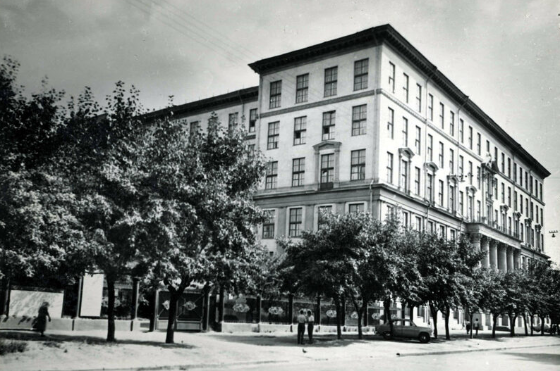 Кафедра "ЭУТ"