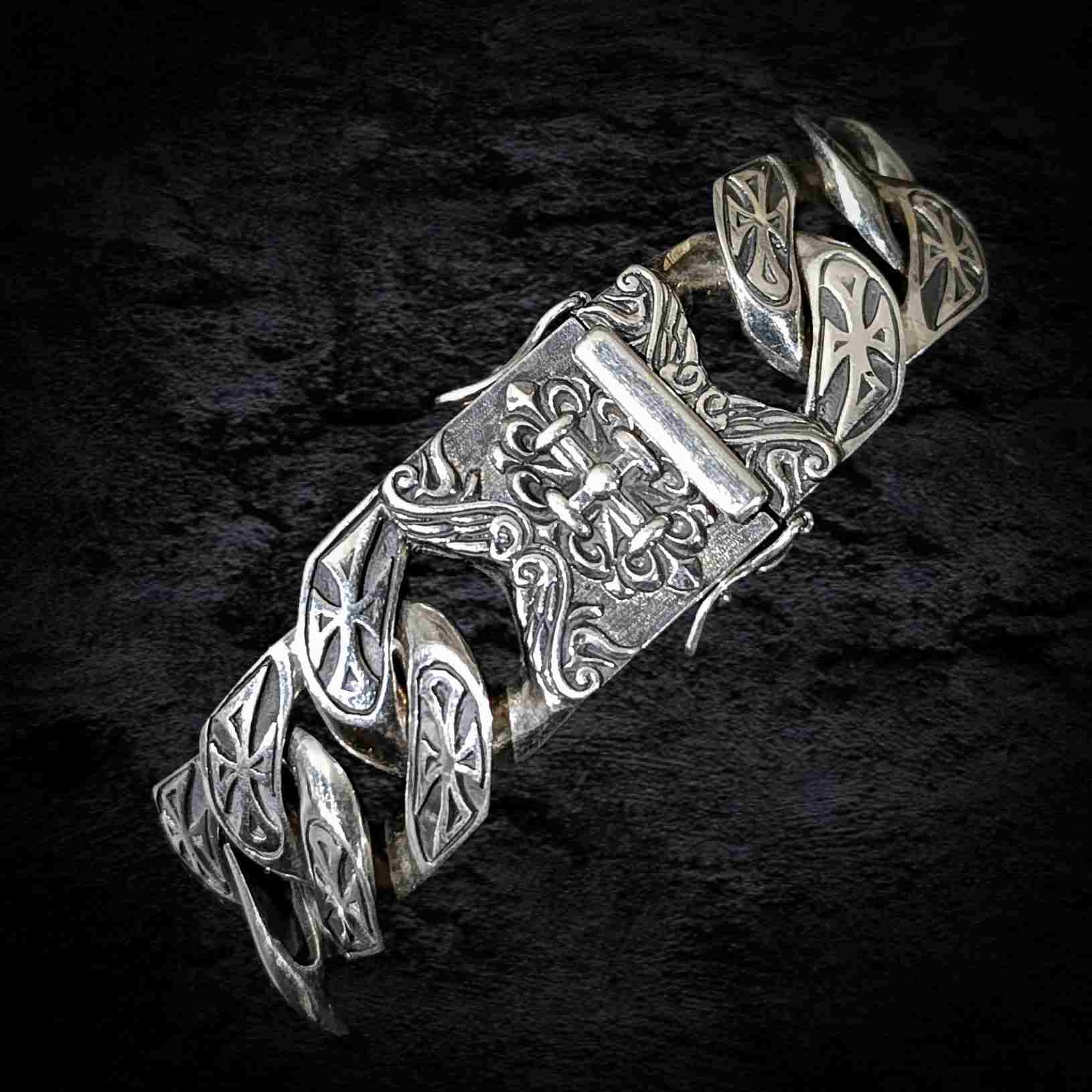 массивные часы из серебра, дорогие мужские часы, серебряные часы для мужчин.