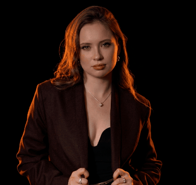 Юлия Степанова