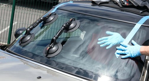 Профессиональная замена лобового стекла автомобиля в Санкт-Петербурге | 