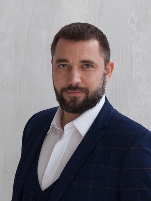 Андрей Титов