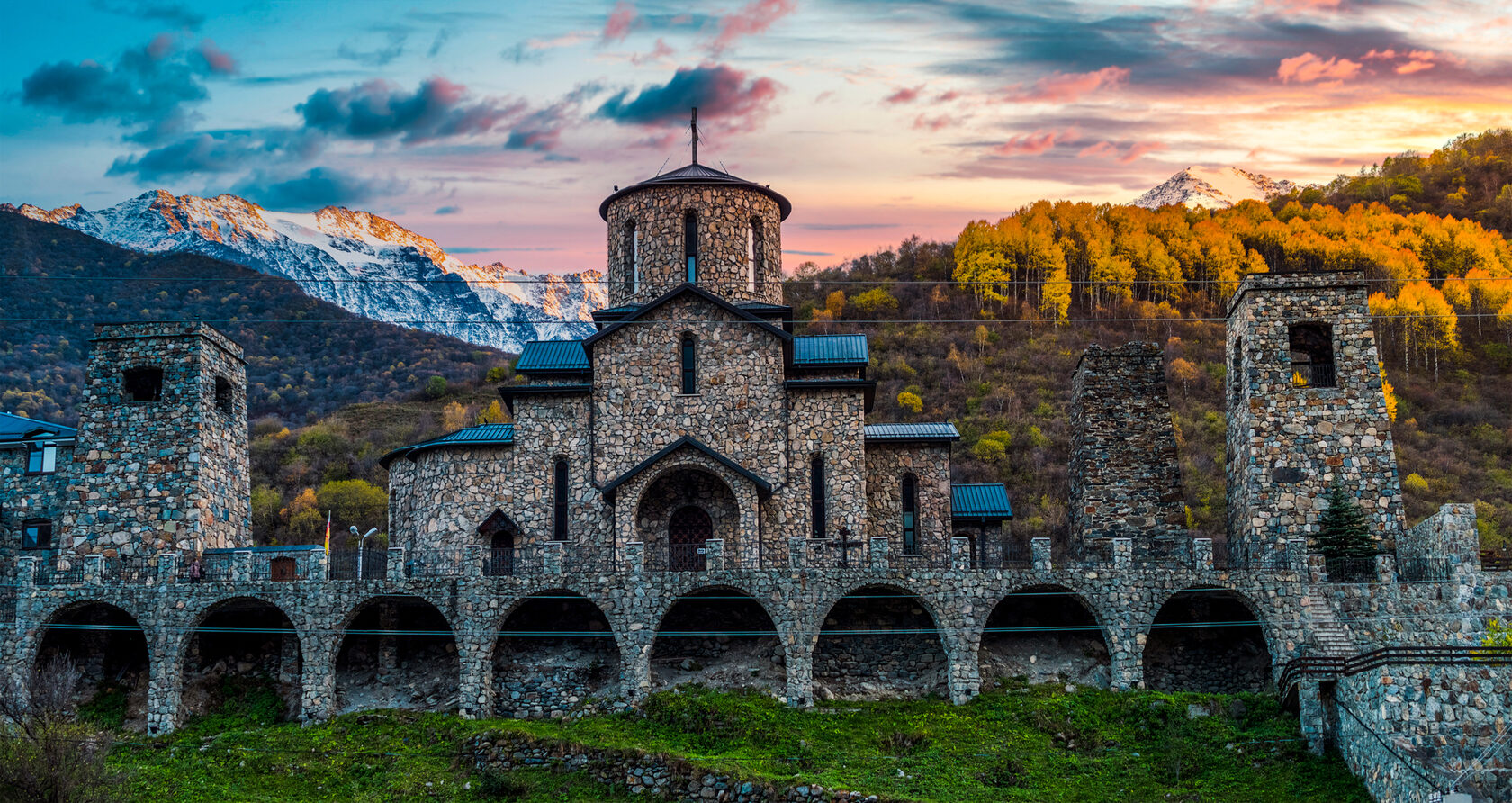 Достопримечательности Северной Осетии Аланский монастырь в Фиагдоне