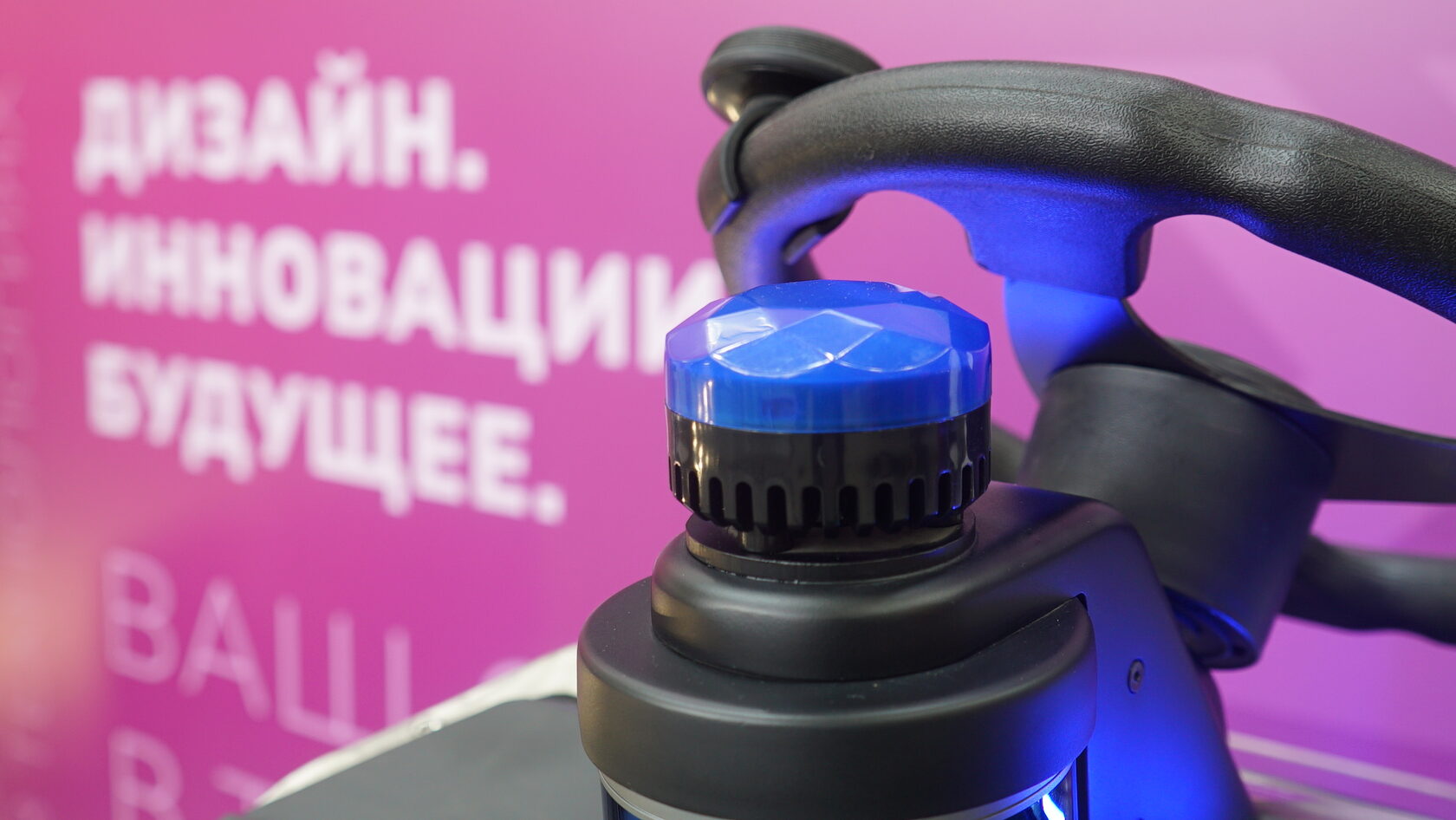 Промышленный робот-уборщик GAUSIUM SCRUBBER 75 для больших помещений