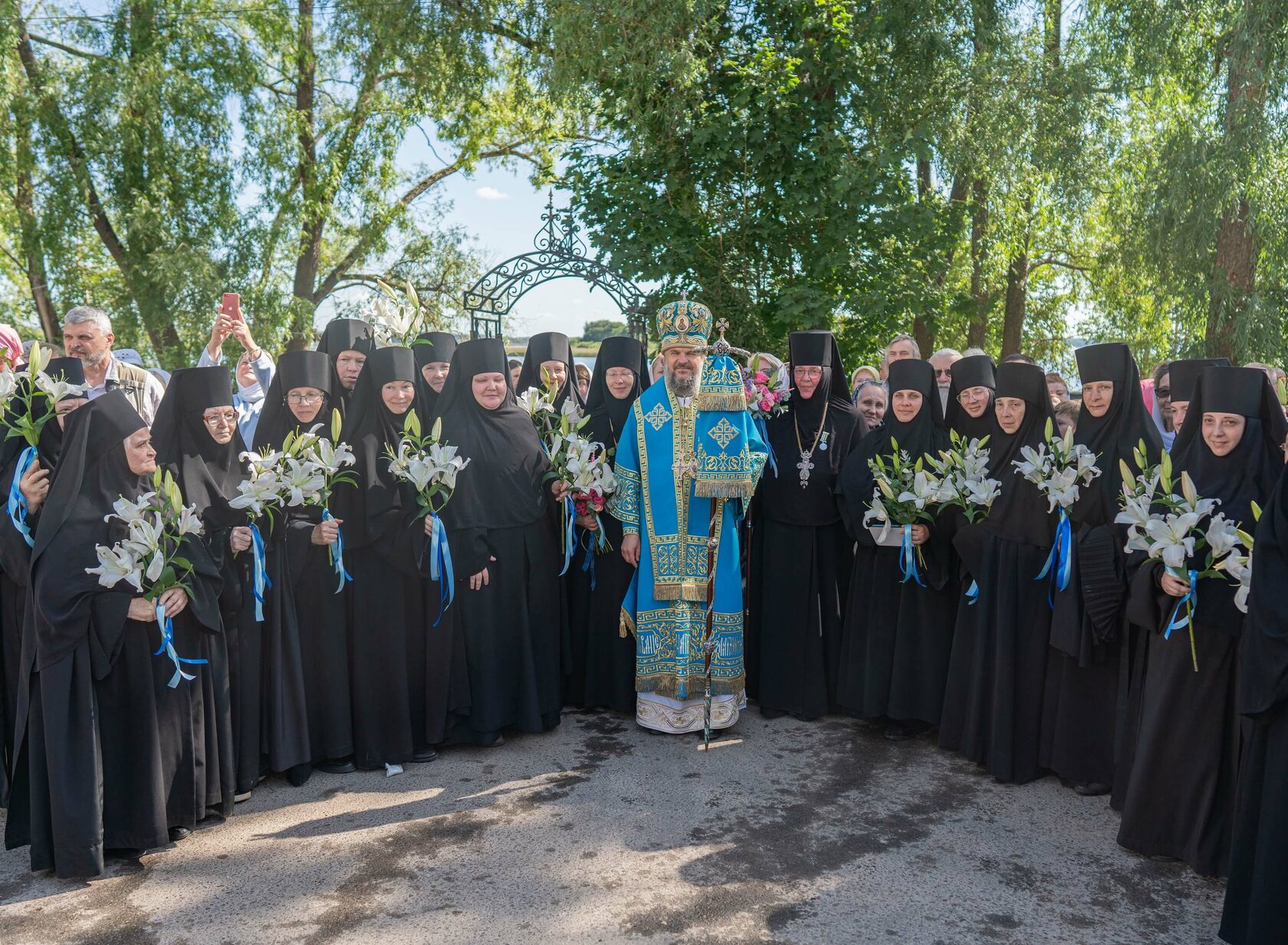 С Нарышкино Церковь и ее служители