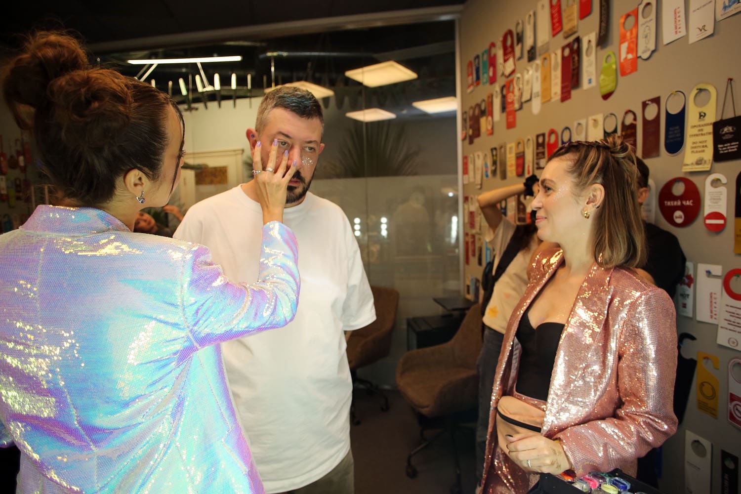 Глиттер-бар на дне рождения Студии Артемия Лебедева