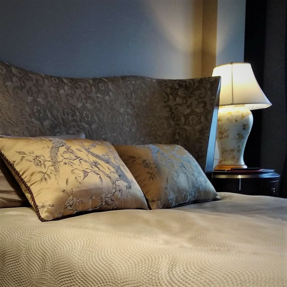 Покрывало на заказ, шторы для спальни