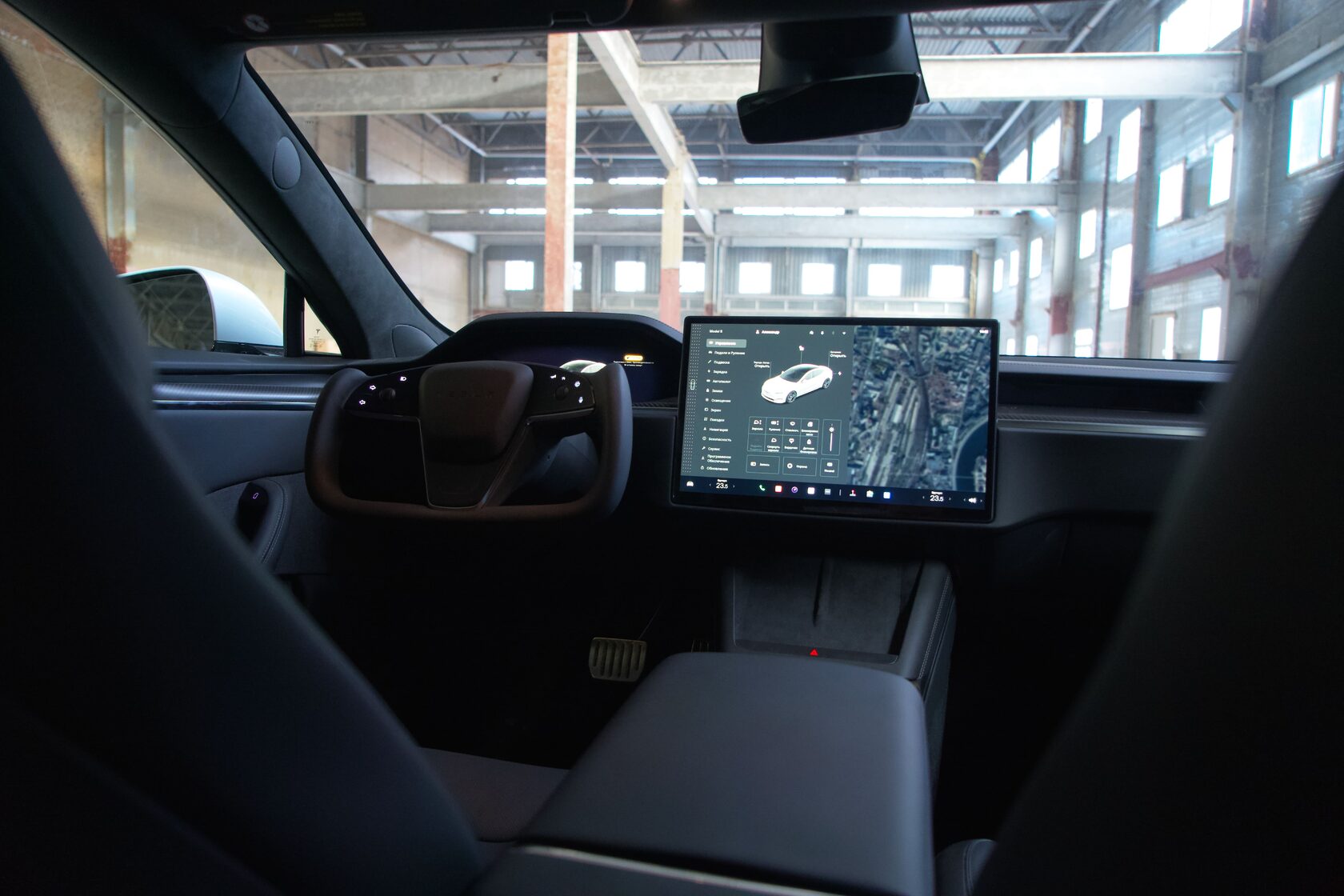 Tesla model S в Москве 