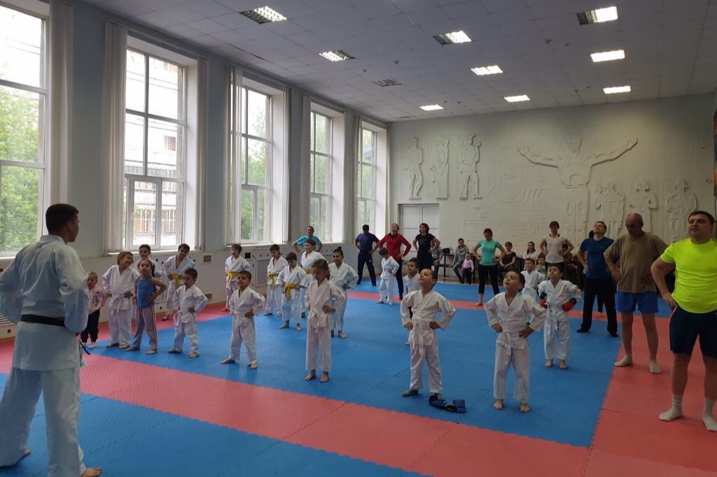 Империя каратэ клуб. Империя каратэ клуб уфа. Империя каратэ логотип. Империя каратэ. Империя карате.