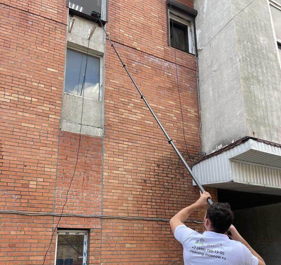 Мытье панорамных окон в Москве цена - клининговая компания CleaningMoscow