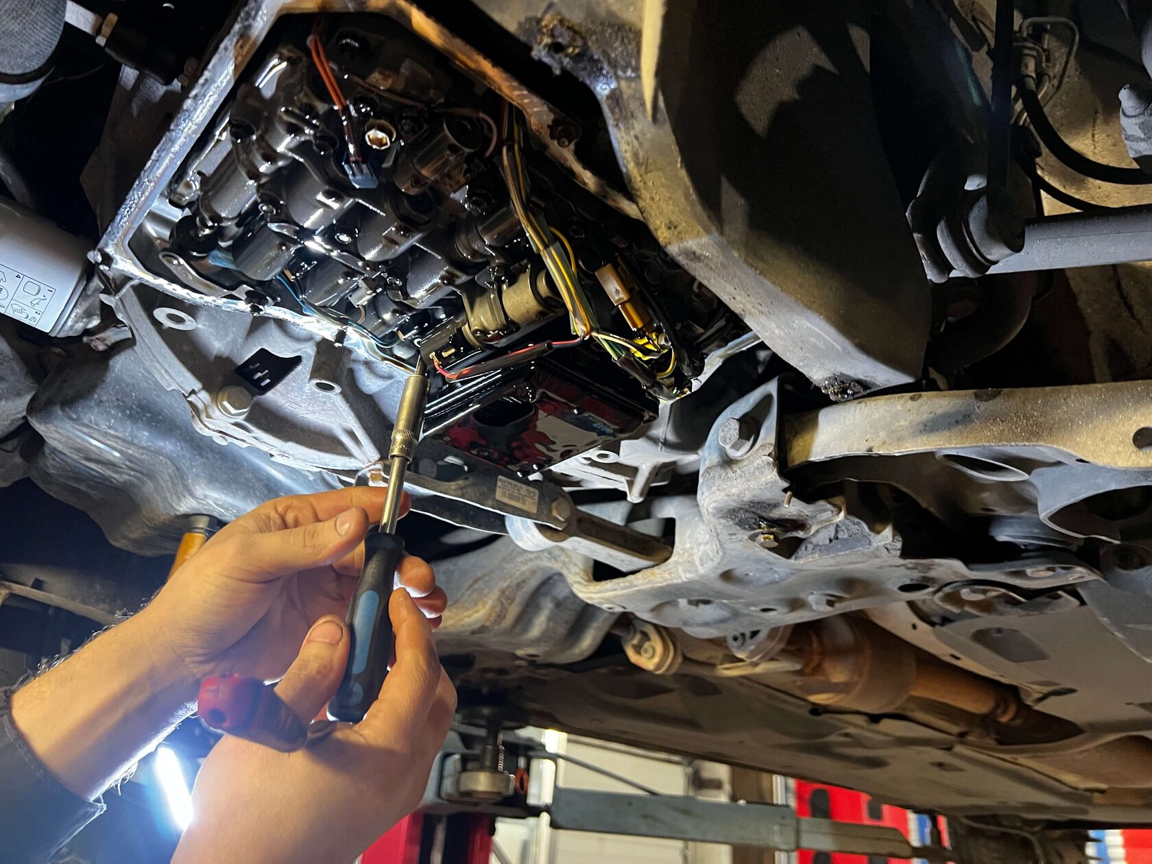 Снятие старого фильтра АКПП