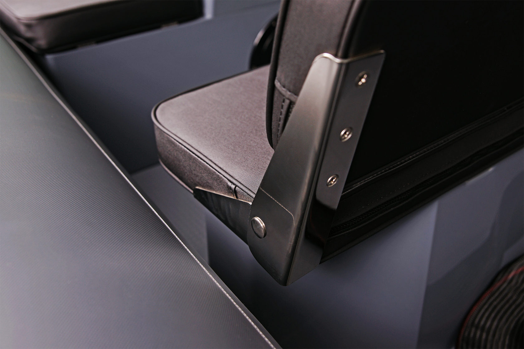 brig falcon tender 420