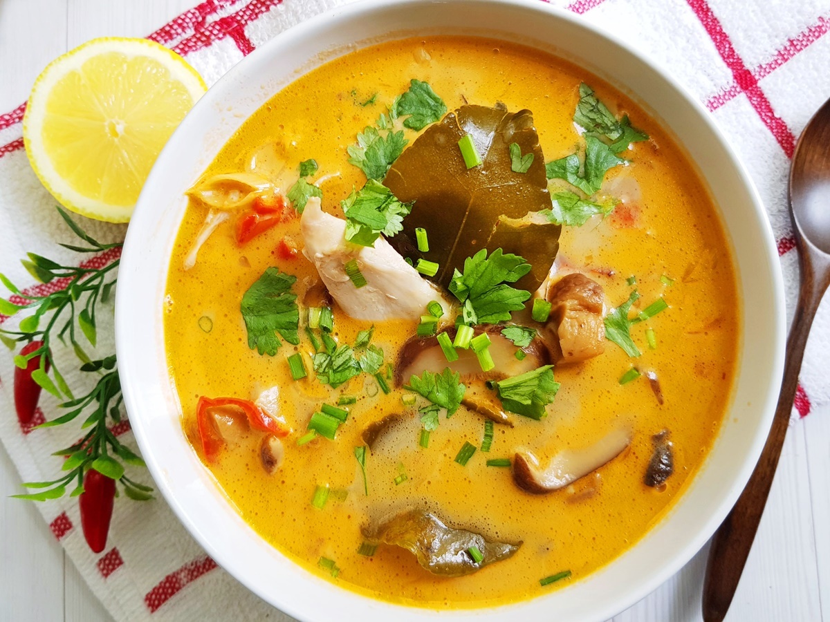 Тайский куриный суп, пошаговый рецепт на ккал, фото, ингредиенты - Юлия Высоцкая