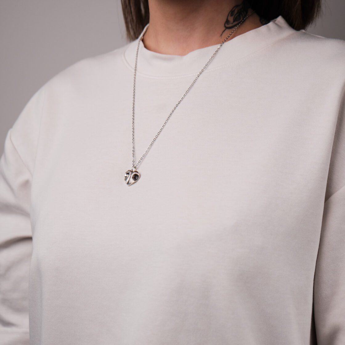 Кулон с отпечатком носа животного