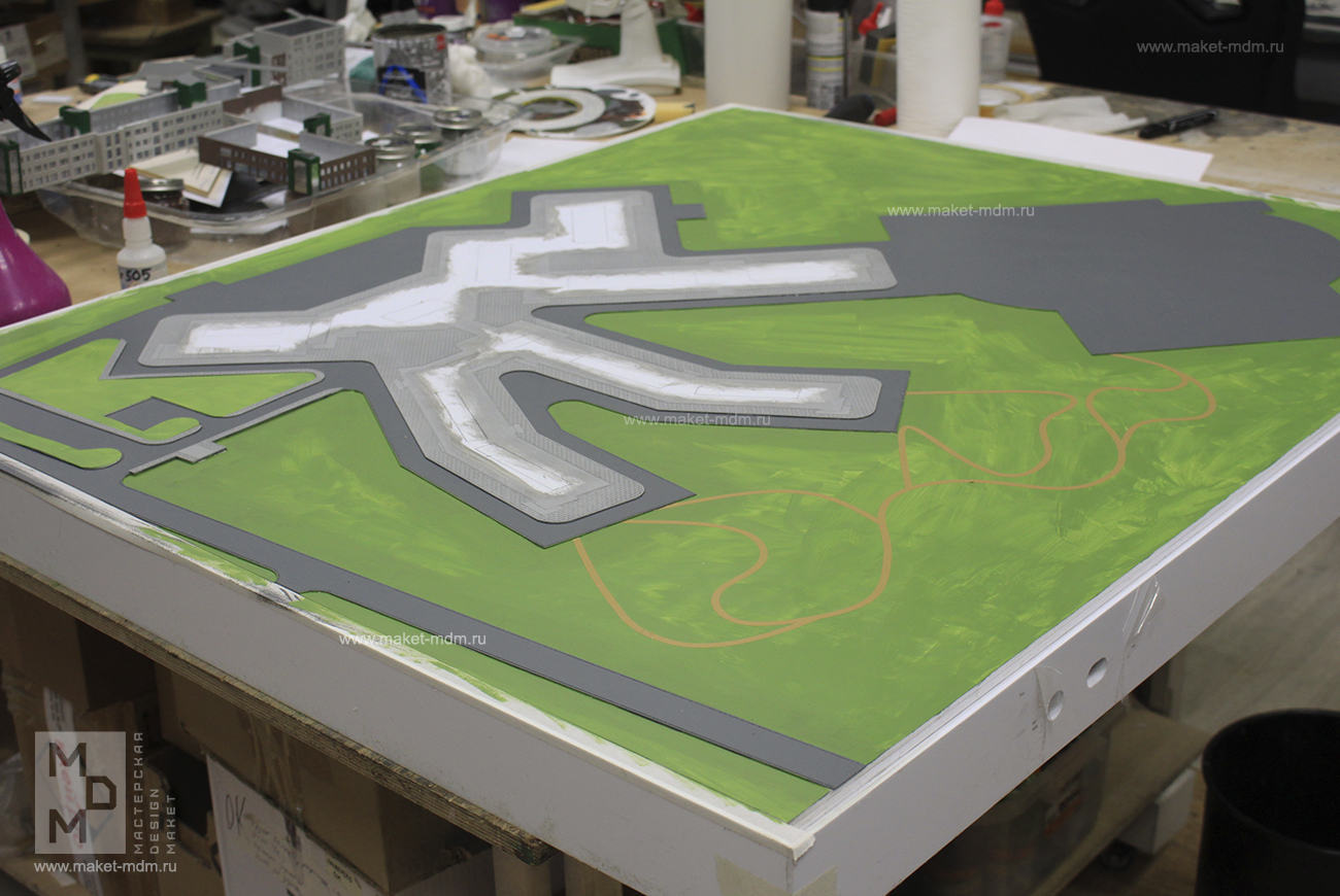 подмакетник