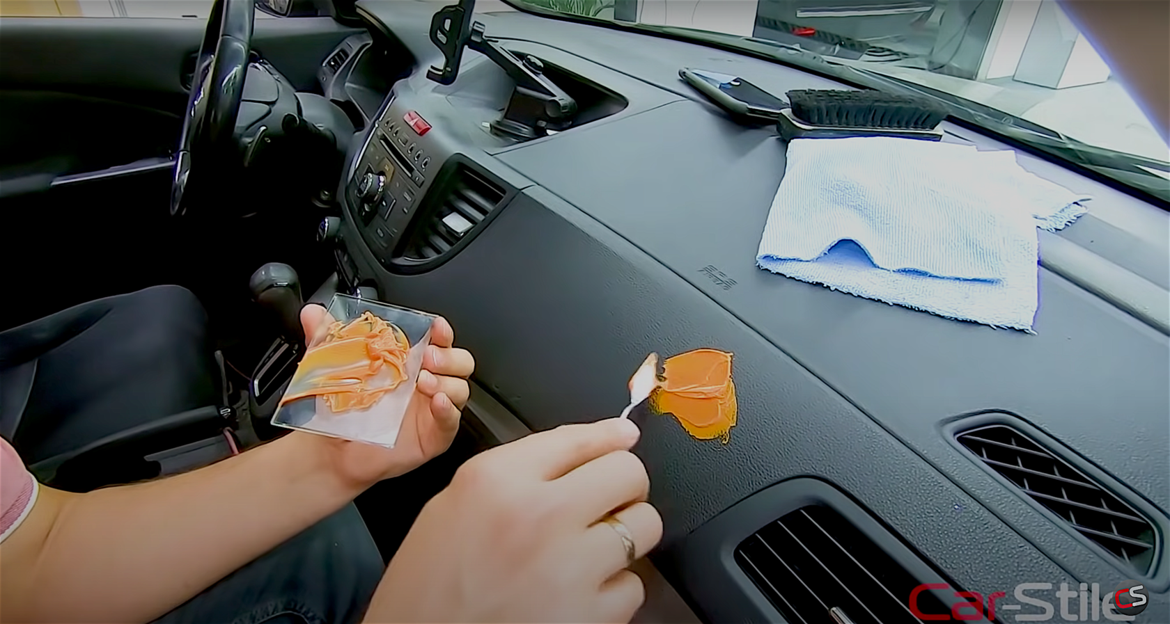 Как восстановить пластик салона автомобиля своими руками