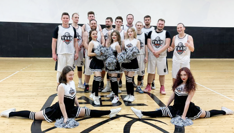Команда TeamTeam