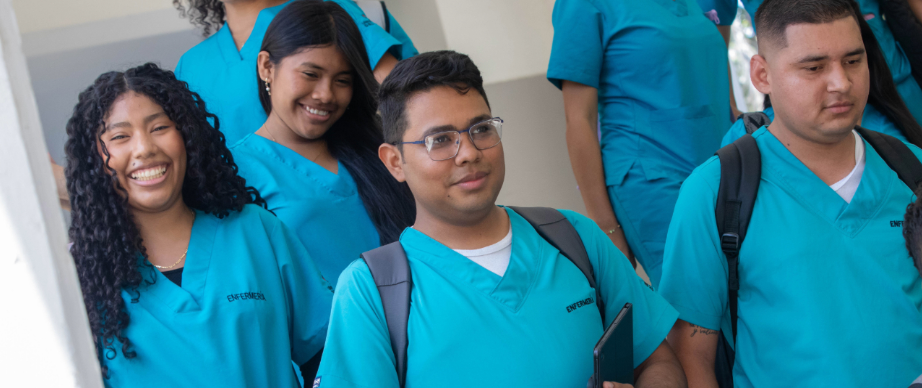 Con vocación y empáticos: así son los estudiantes de Enfermería que iniciaron sus estudios este semestre
