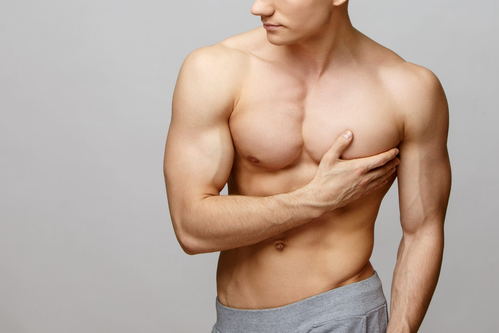 асимметрия груди у мужчин фото 114