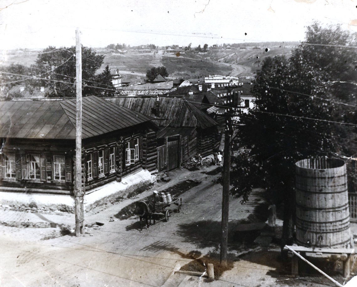 Поселок Каменский Завод. Ул. Красных Орлов. 1934 г.