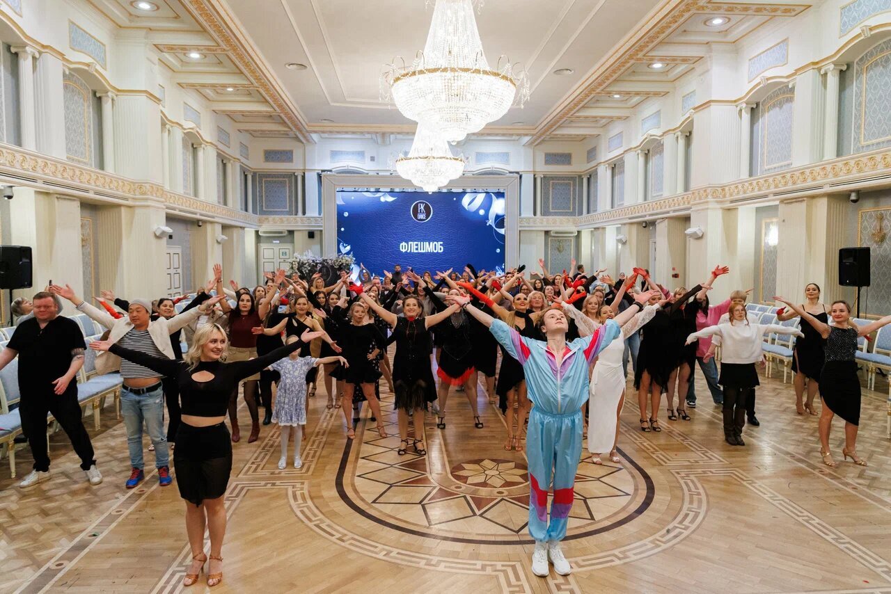 Выступления PETUKHOFF DANCE