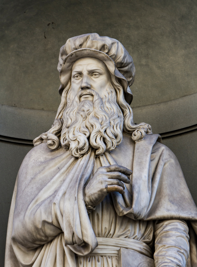 Италия. Статуя Леонардо да Винчи