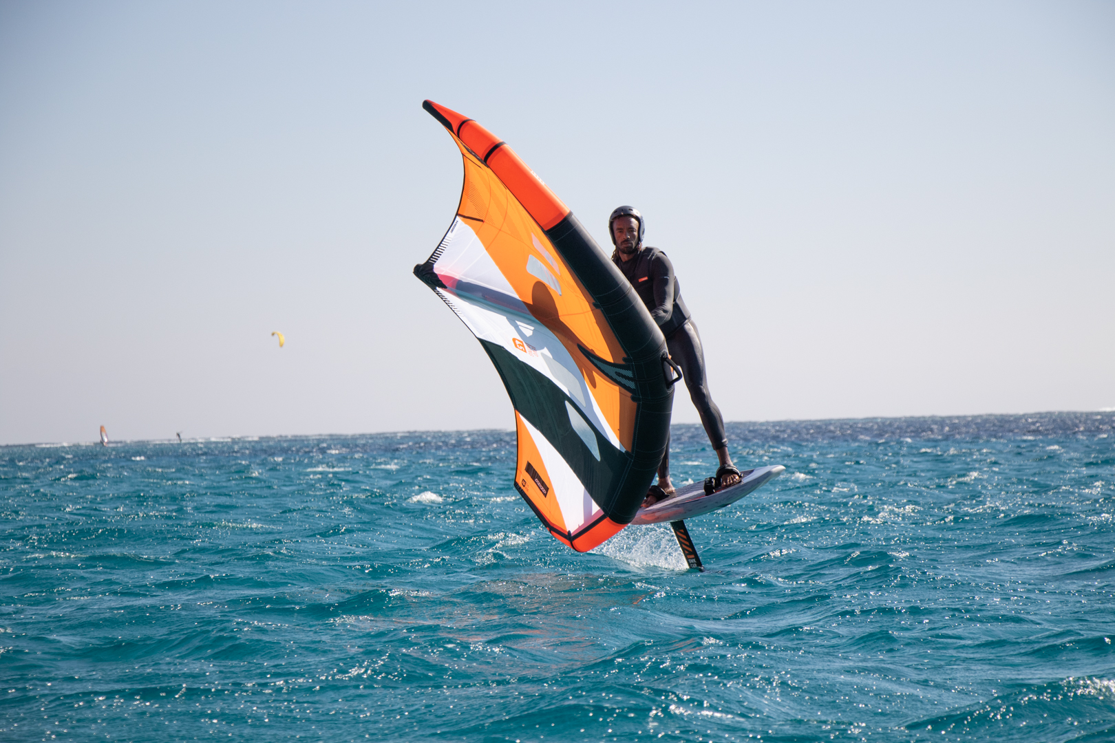 Базовые элементы — повороты Jibe, Tack