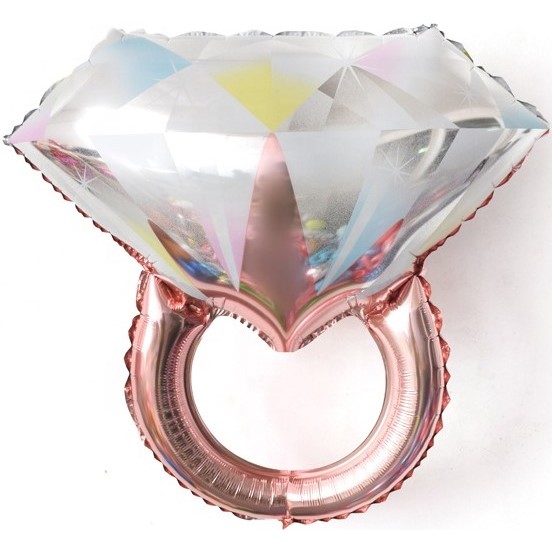 Кольцо с бриллиантом