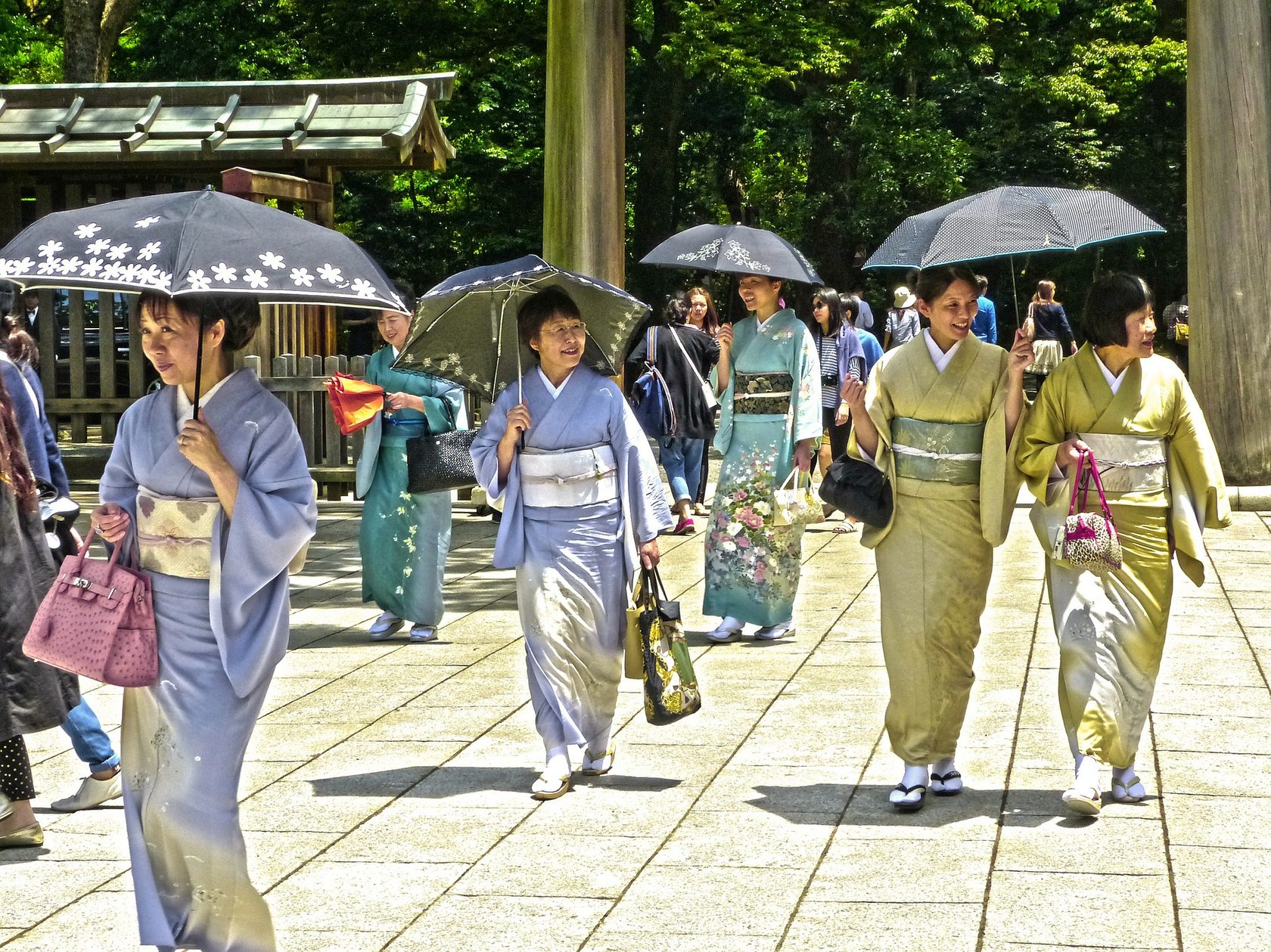 Япония Токио люди. Япония туризм. Японская культура. Япония летом. Современности японии