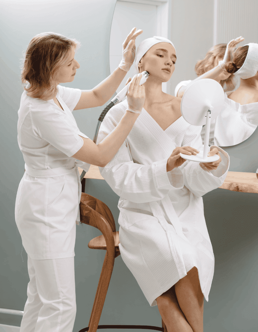 Процедура вакуумно-ротационного массажа лица