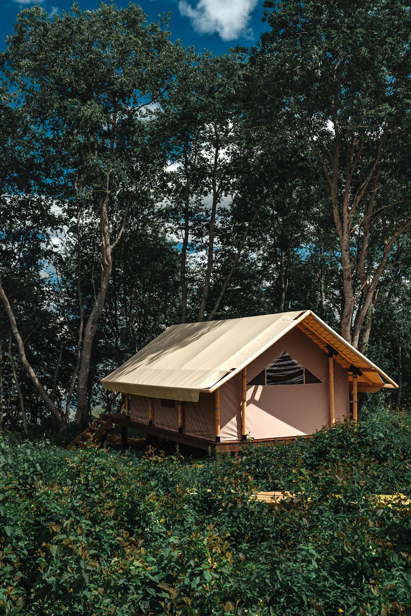 Дикий дом. Глэмпинг Селигер. Дикий дом глэмпинг. Glamping Подмосковье. Green Glamping Селигер.