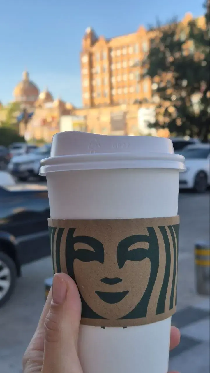 Starbucks в Wanda, интерьер